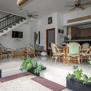 Aniela Legian (Bali)