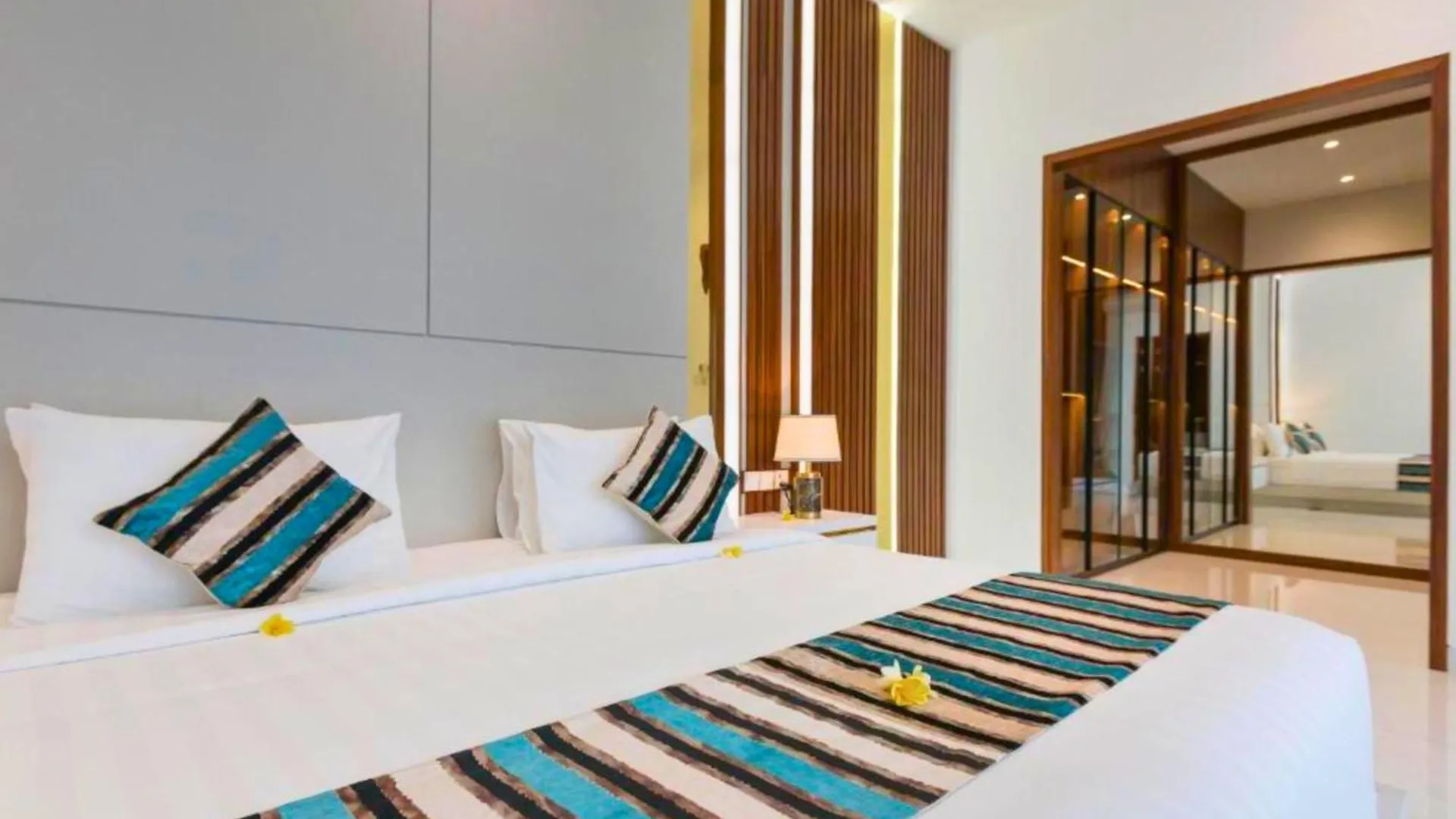 Nayana 4 Bedroom Private Pool Villa Zn222 Legian  Legian (Bali)